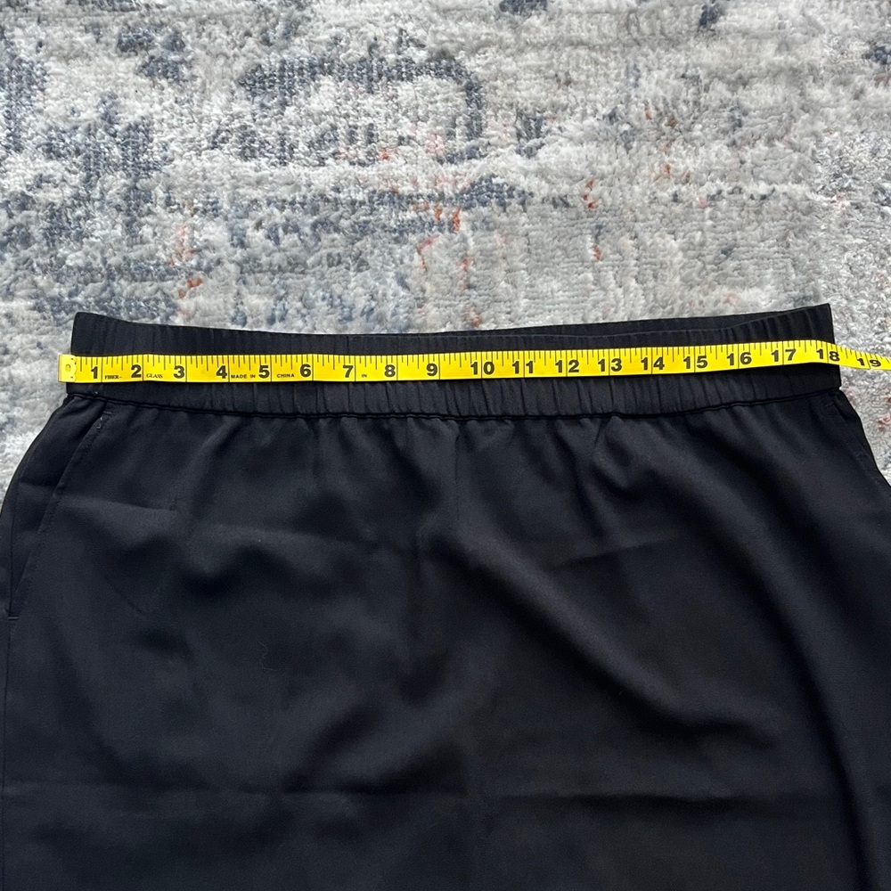 Black Lined Women's Skirt - Picture 3 of 9